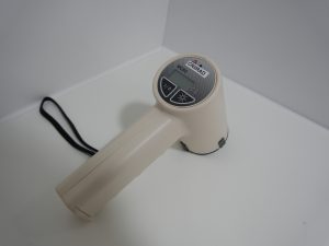 Contaminomètre alpha-bêta-gamma (MCB2, Canberra) : cet appareil permet de détecter une contamination par des radionucléides émetteurs de rayonnement alpha, bêta ou gamma.